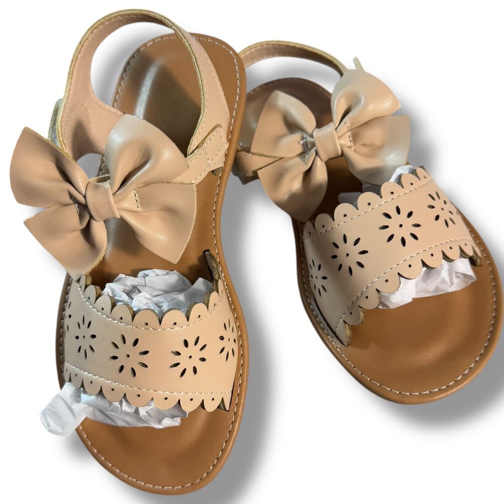 Bow Sandal Beige Flower Cutout Toddler Girl Shoes Summer Casual Sz 11.5 - Picture 12 of 13